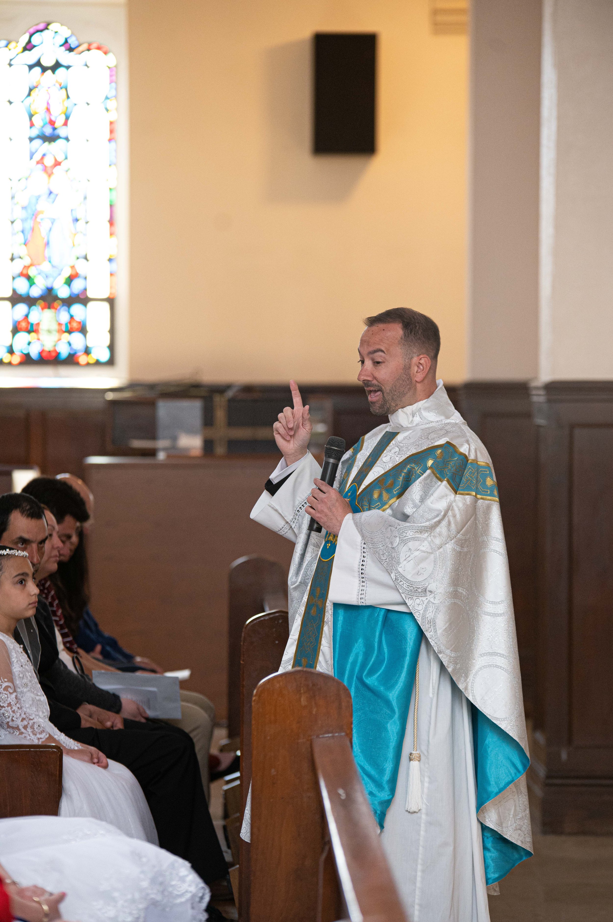 COMMUNION 5122-53.JPG