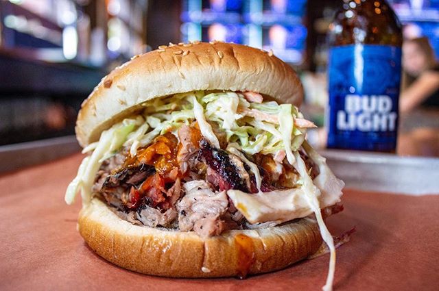 A lotta bit of love in every bite 😍

#HOQ #HouseofQue #Foodie #NJFoodie #Foodstagram #awesomesauce #Hoboken #HobokenNJ #HobokenNoJokin #WeehawkenNJ #WeeHawken #BeerTowers #NJ #NewJersey #HobokenRestaurant #smokedbbq