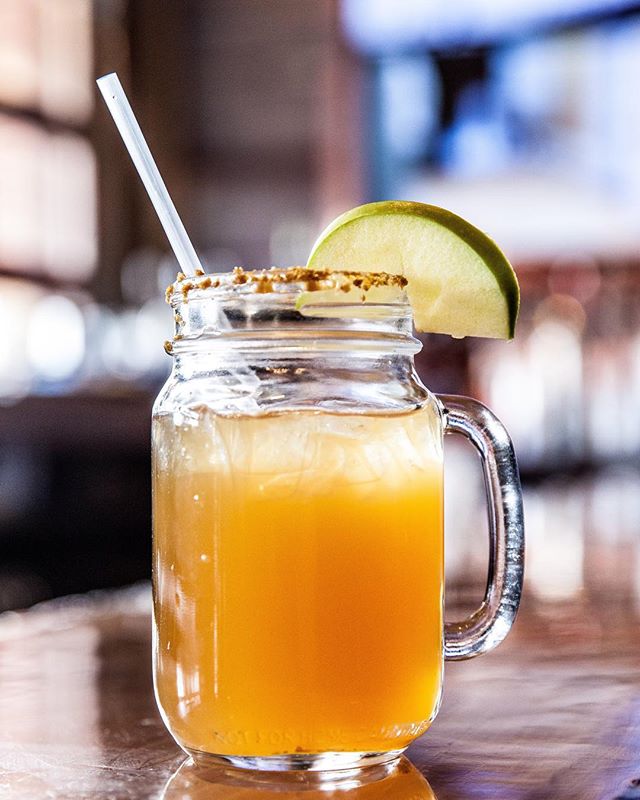 It's never too cold for a mixed drink on a #ThirstyThursday 🍹😉 #HOQ #HouseofQue #Foodie #Mixology #Cocktails #awesomesauce #Hoboken #HobokenNJ #HobokenNoJokin #WeehawkenNJ #WeeHawken #BeerTowers #NJ #NewJersey #HobokenRestaurant #mixeddrink