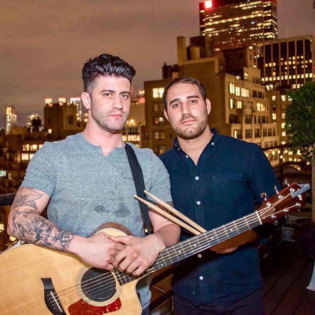 Friday Night Live In Weehawken Tonight!! We've Got Another Special Performance By A Day In The Life! 9PM-12AM

www.houseofque.com - 
#Fridaynight #Friday #Cocktails  #hobokenmusic #livemusic #ThirstyThursday #HouseofQue #HOQ #Weehawken #NJ #NJFoodie 