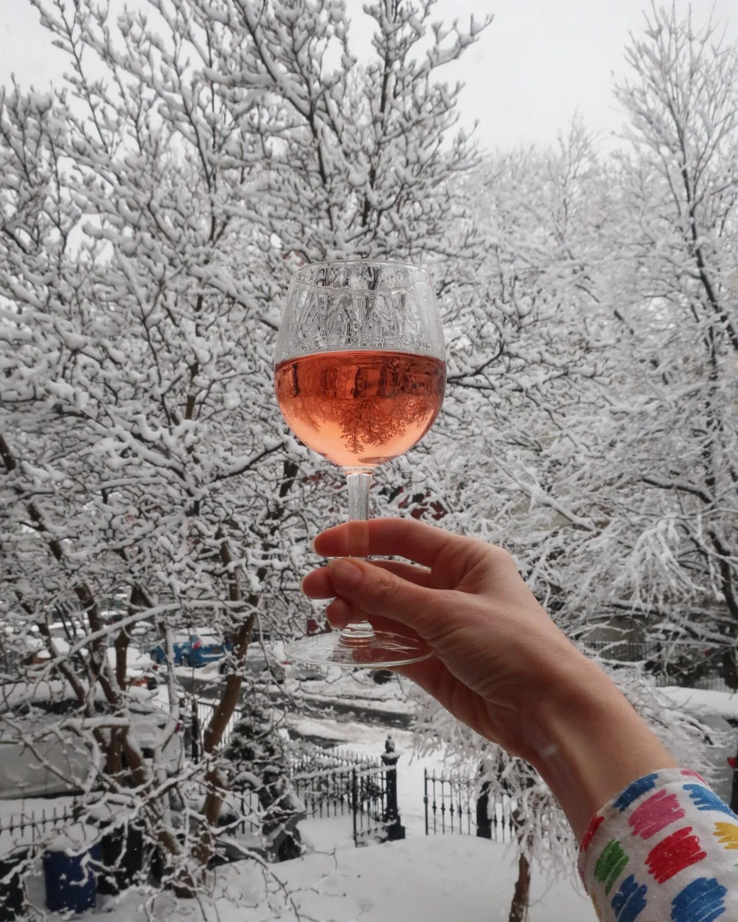 Roz&eacute; snowday (aka &ldquo;snoz&eacute;&rdquo;). Cheers