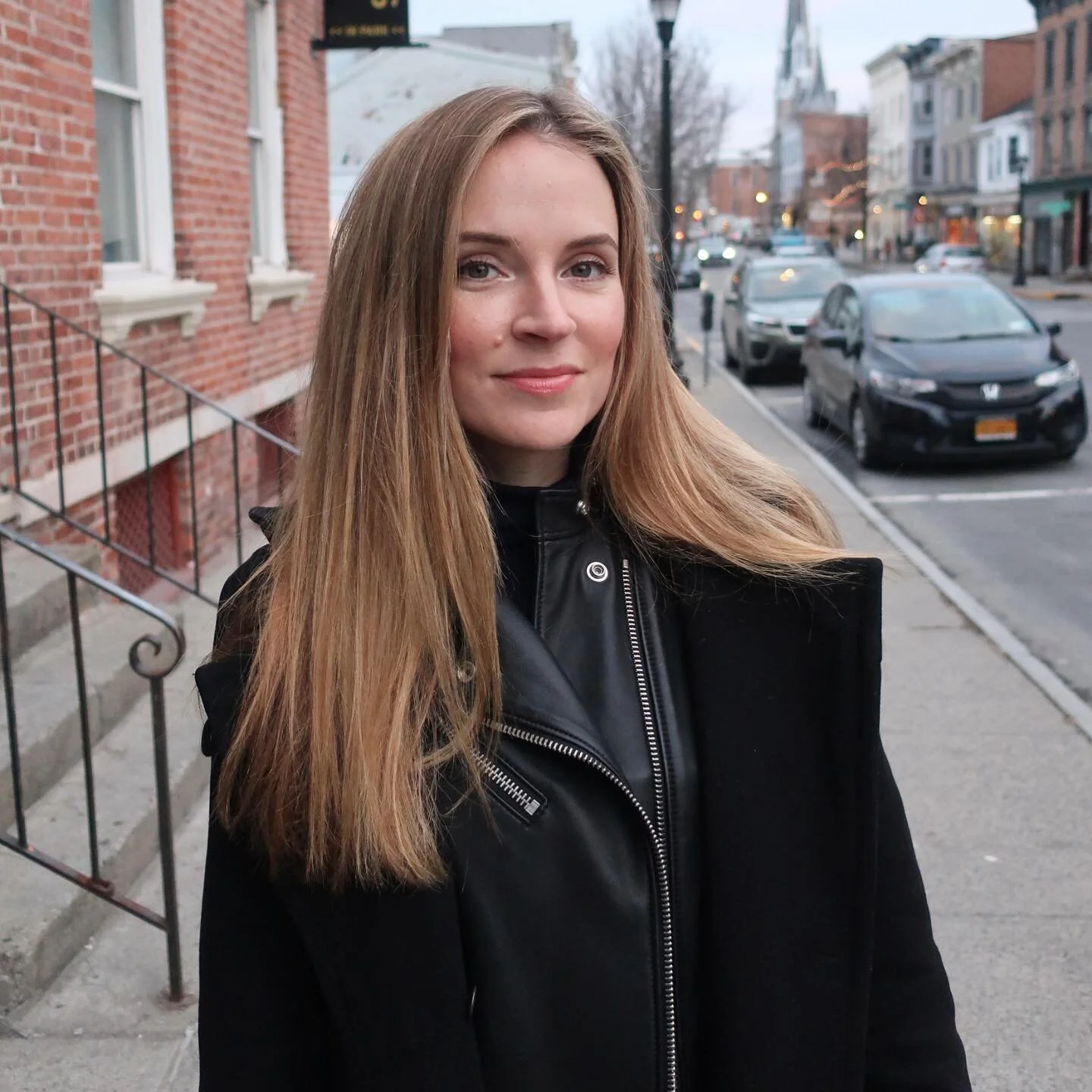 New blog post up on Palinkerie.com! More tales of wine importing in the time of Covid. Just call us the *invisible hand* that would storm the castle gates to bring you the juice you love and need. 👋🏻