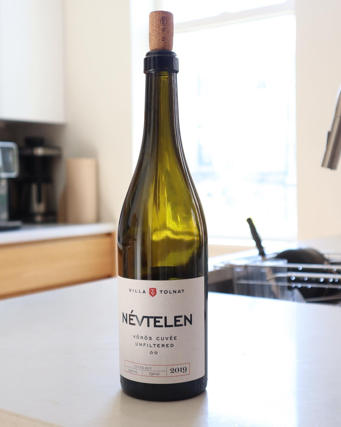 Killer terroir-driven red cuv&eacute;e from @villa_tolnay_winery 🍷🍷 Concentrated red fruits, bright minerals and herbs. Unfiltered and unfined. Pairs well with everything. ❤️