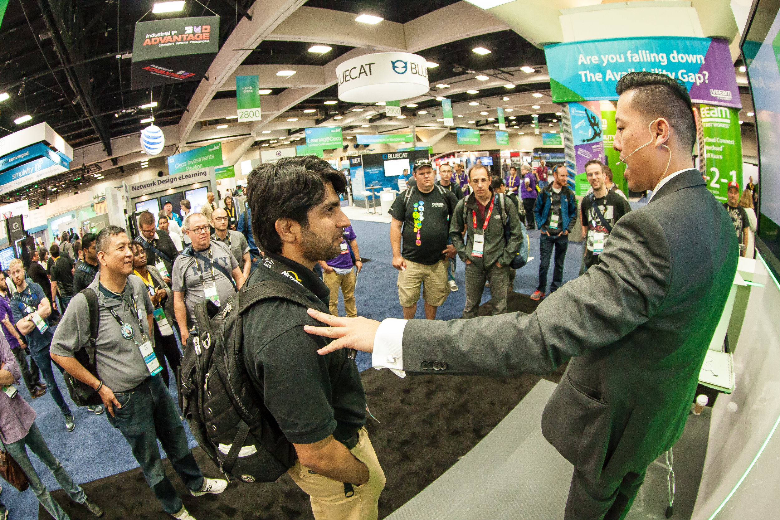 Trade_Show_Magician_Las_Vegas_5.jpg