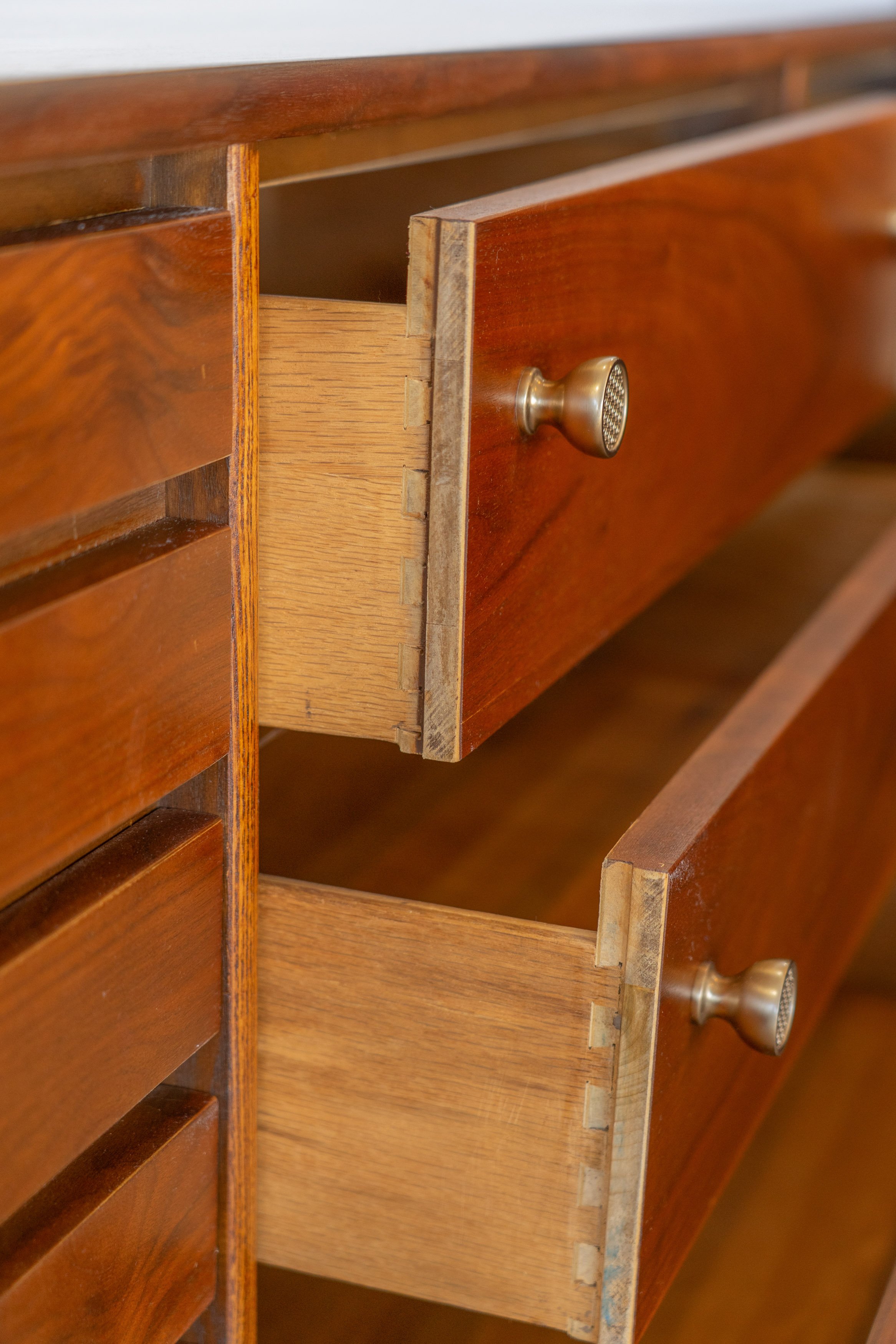 stanley dresser_13.jpg