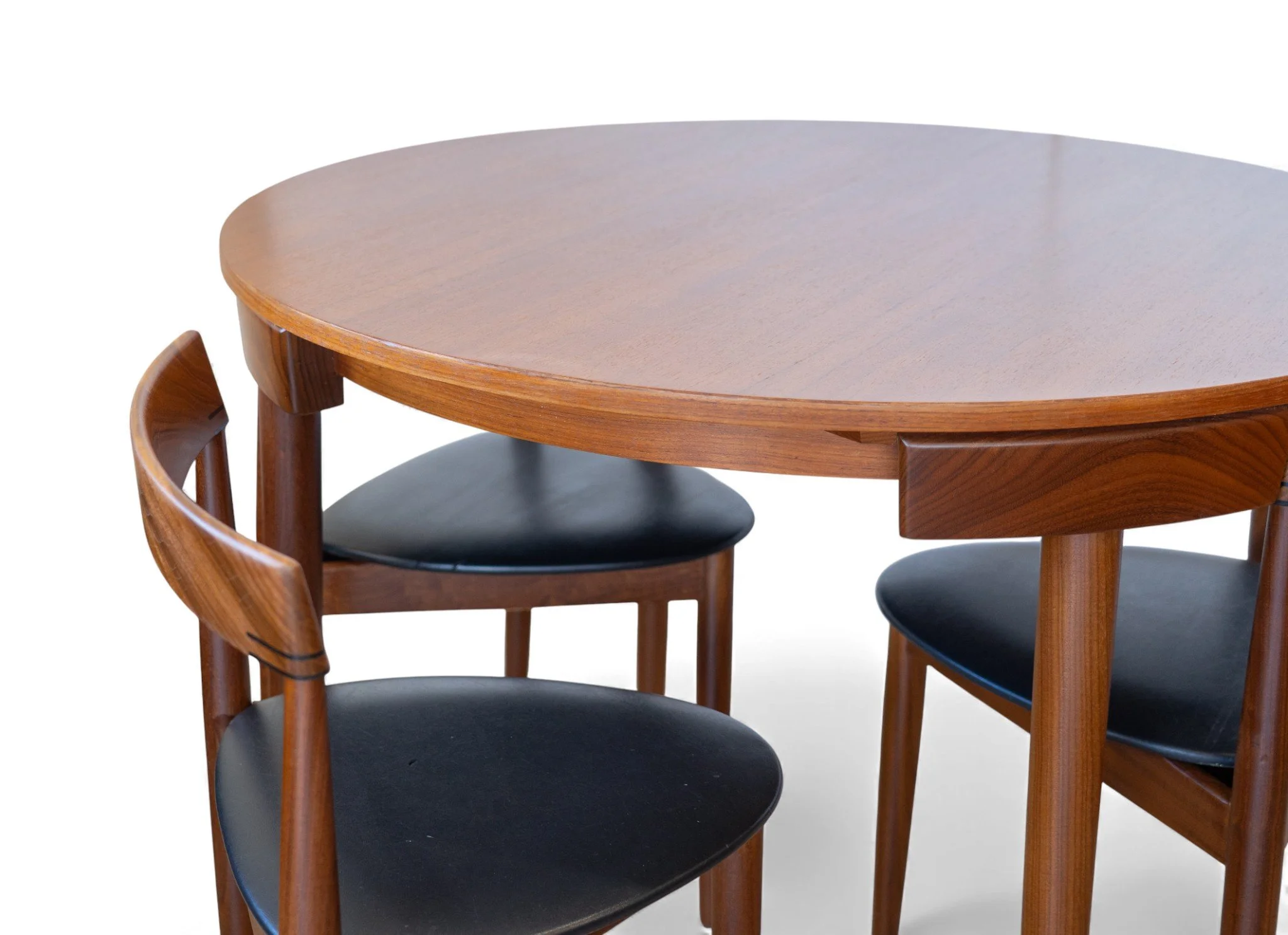 Hans Olsen 3 legged_10.jpg