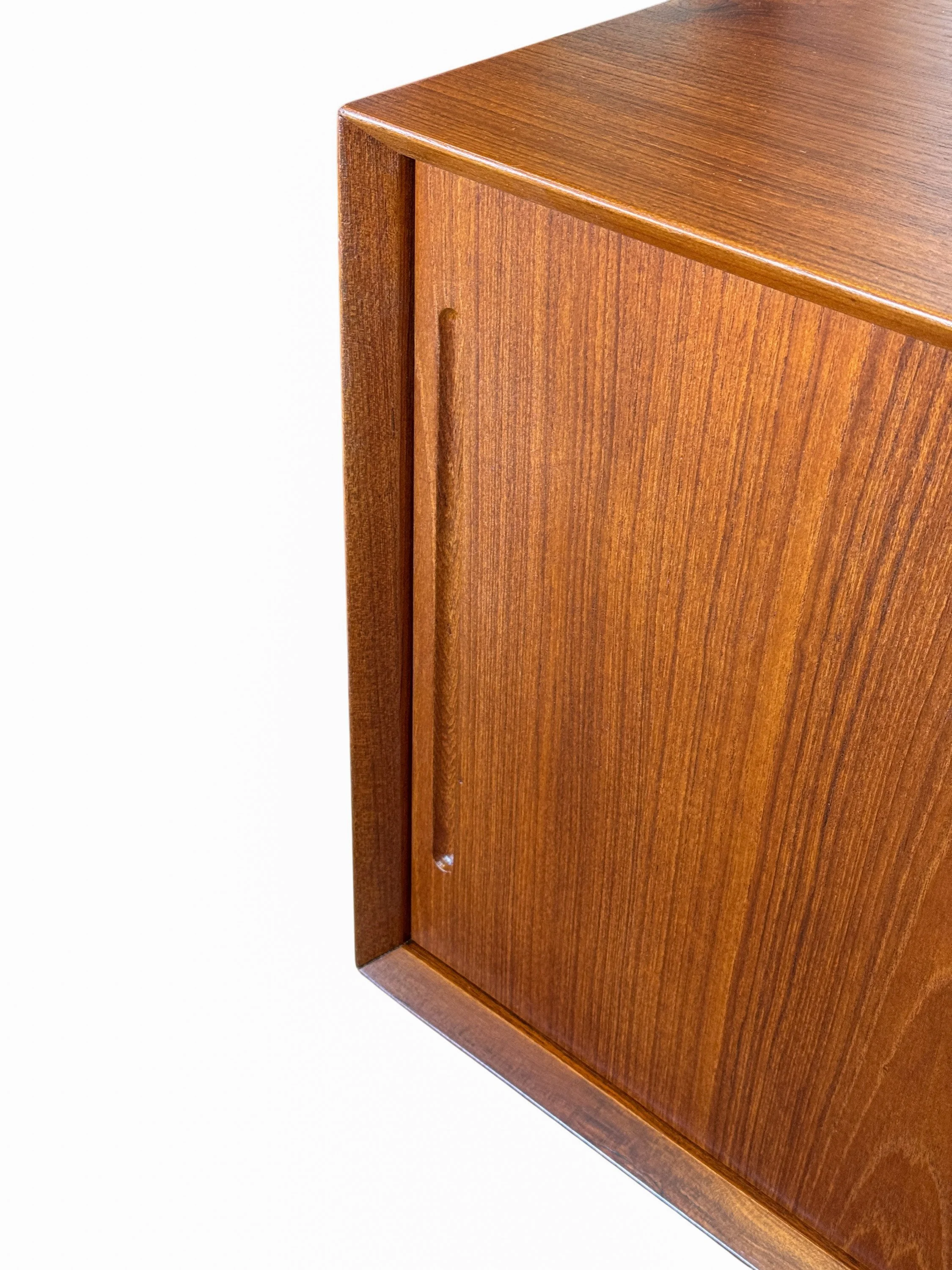 Teak danish long credenza_12.jpg