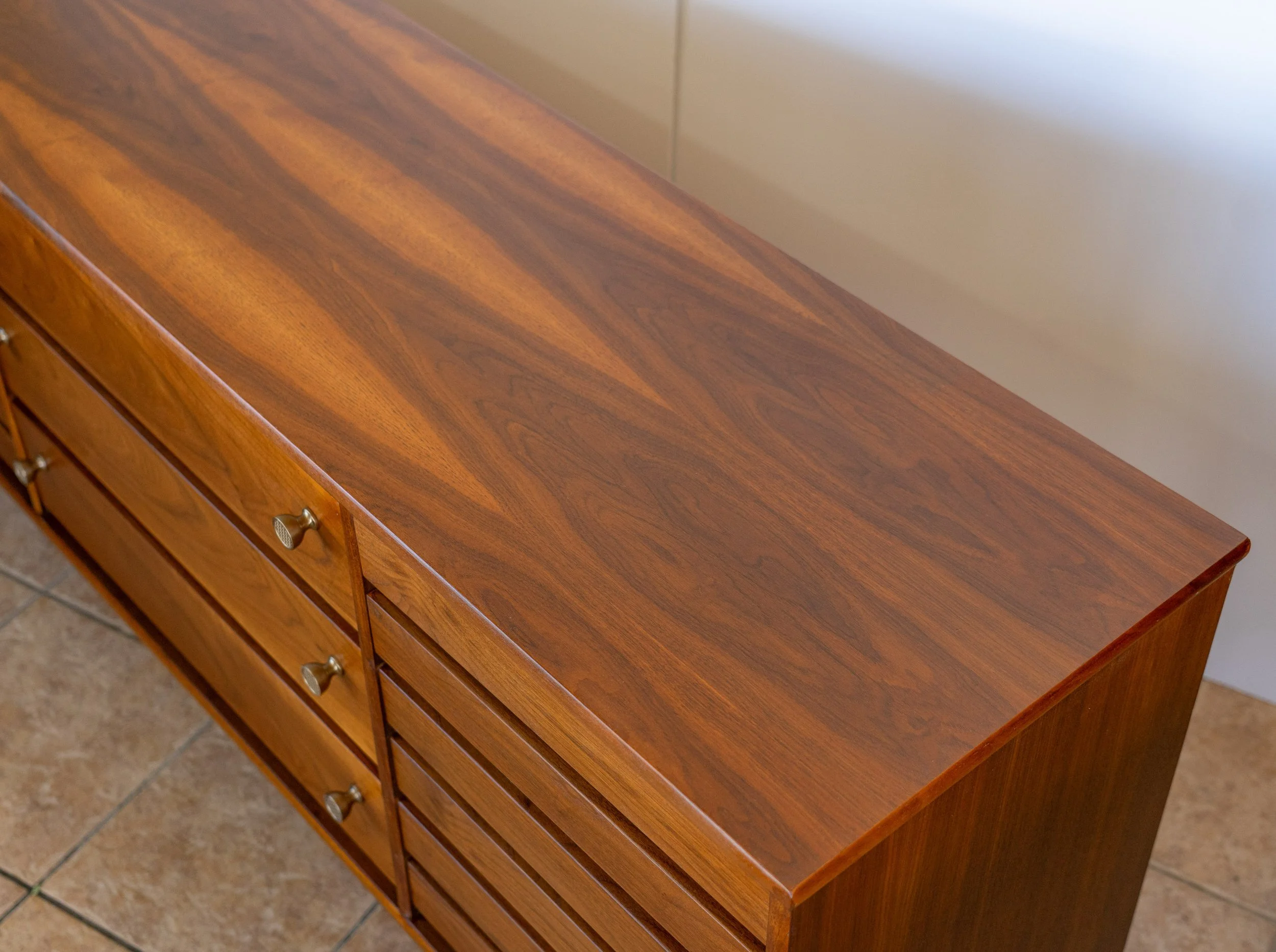 stanley dresser_6.jpg