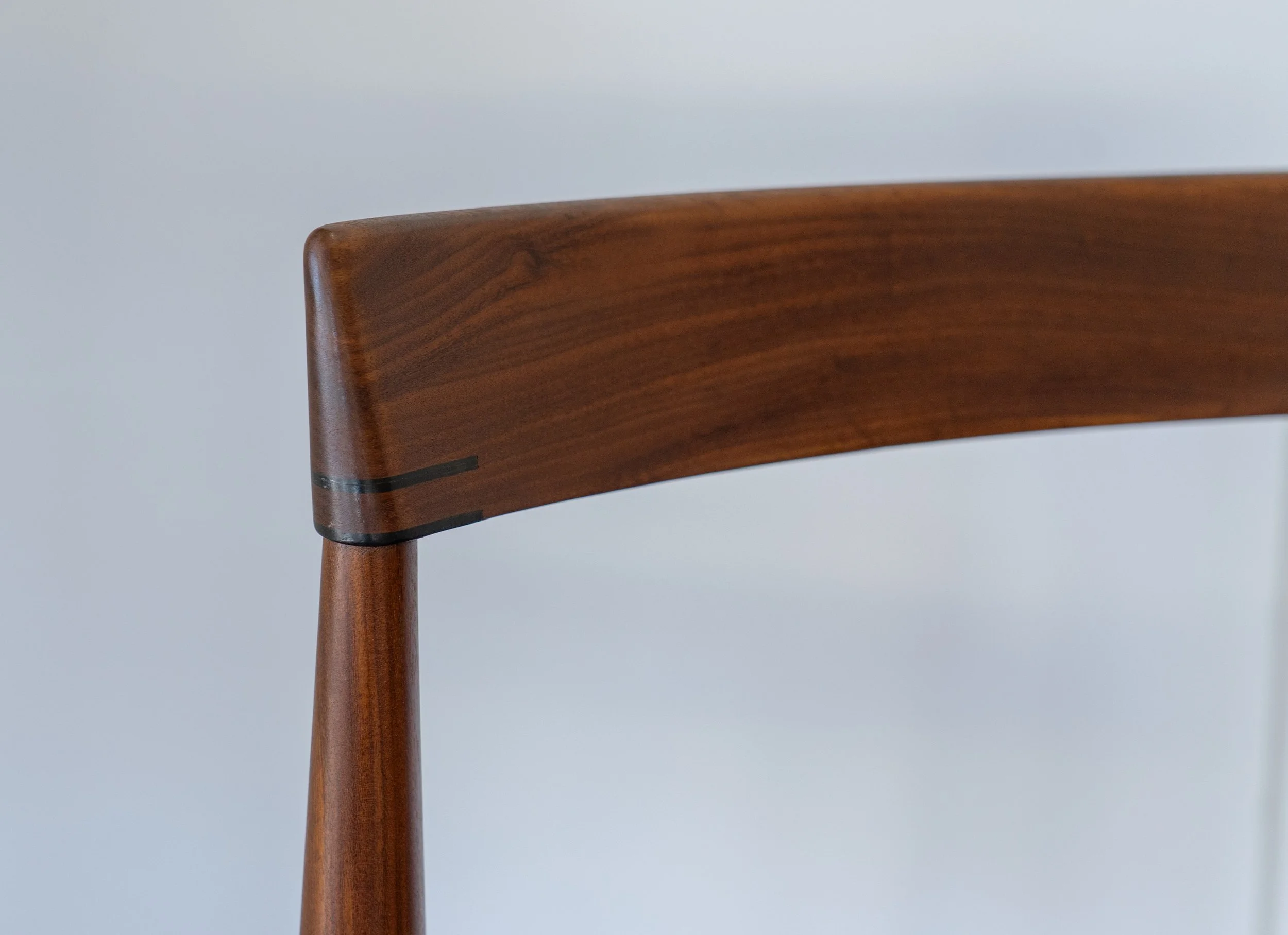 Hans Olsen 3 legged_7.jpg