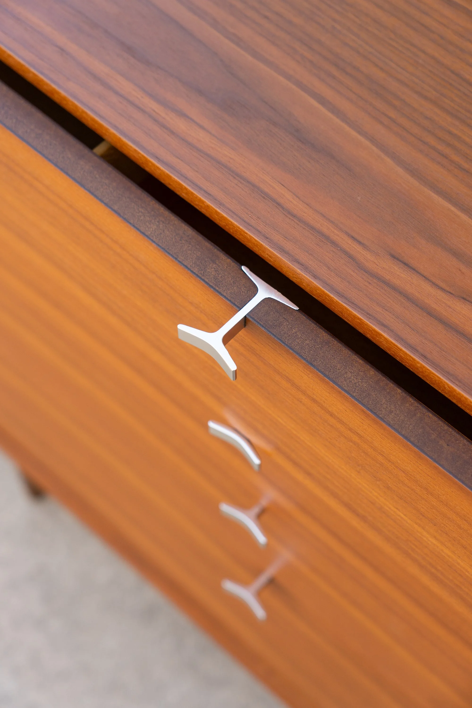 Nelson Herman Miller23.jpg