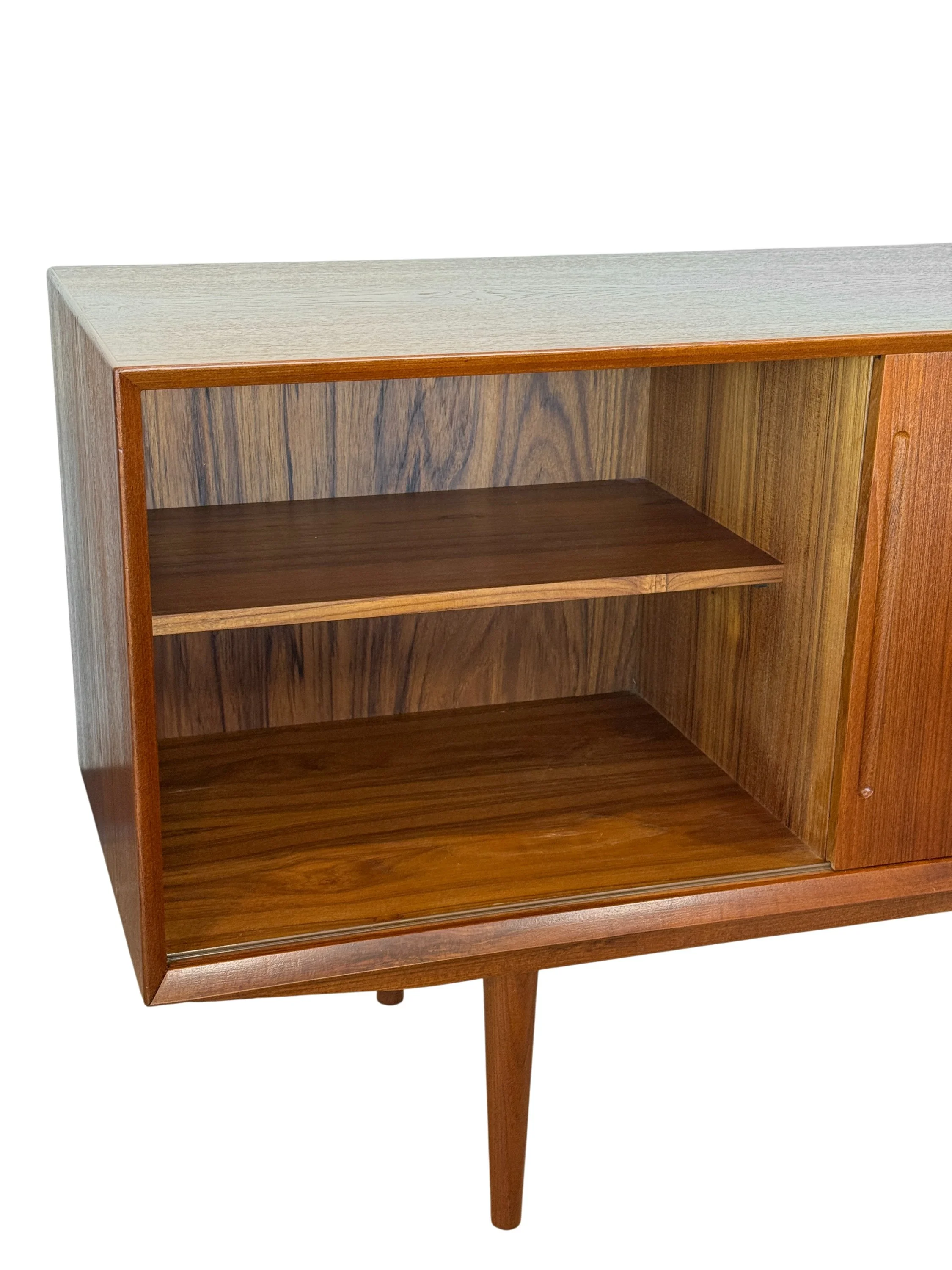 Teak danish long credenza_13.jpg