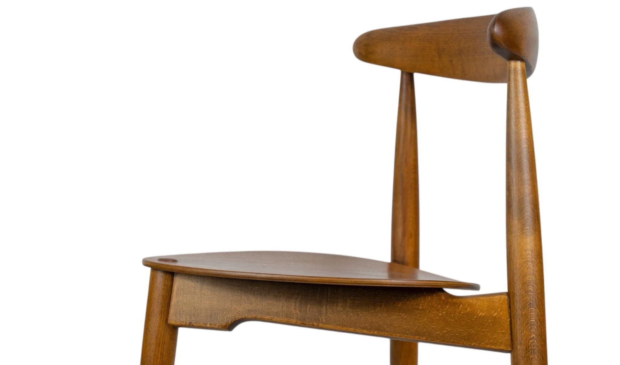 Hans Wegner Heart Chair_4.jpg