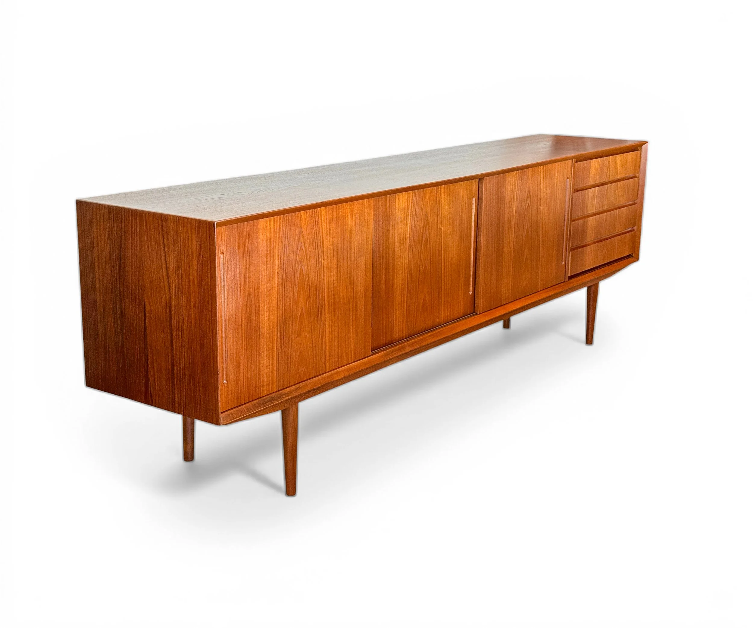 Teak danish long credenza_1.jpg