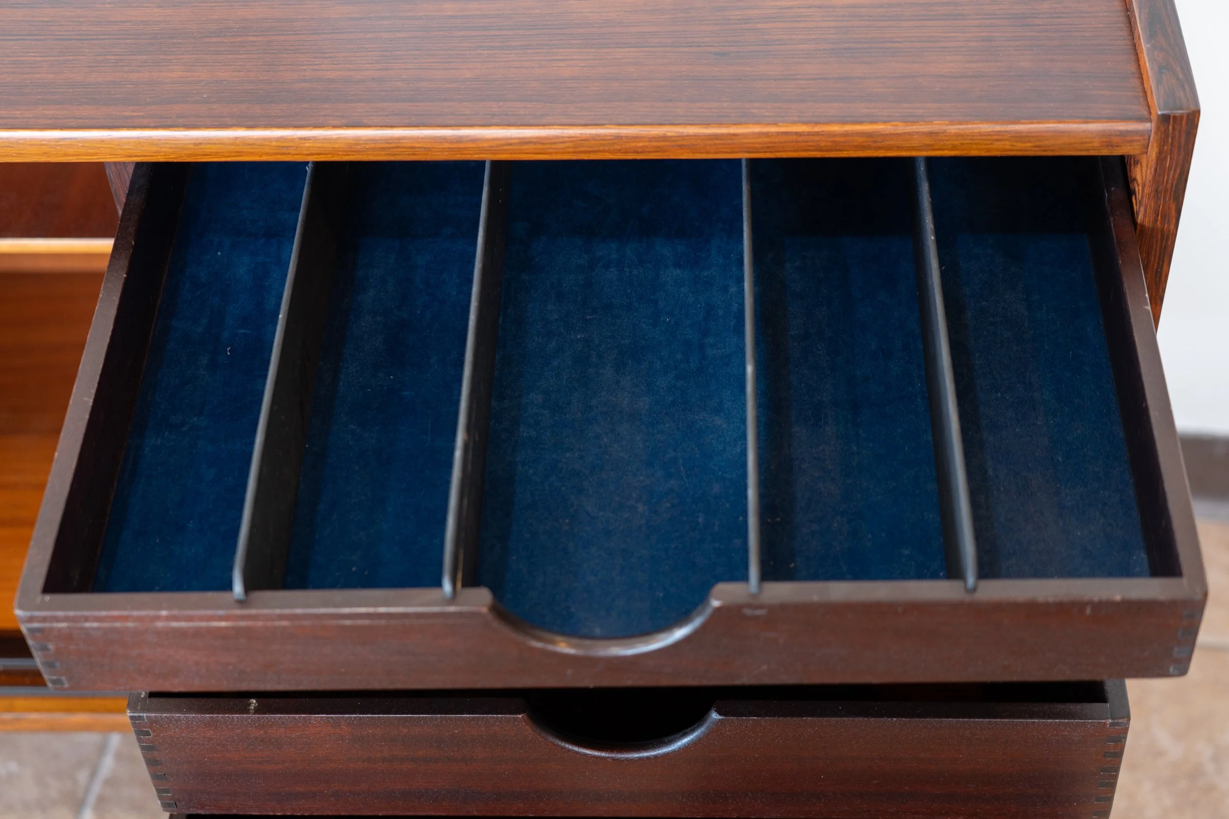 rosewood norway credenza_4.jpg