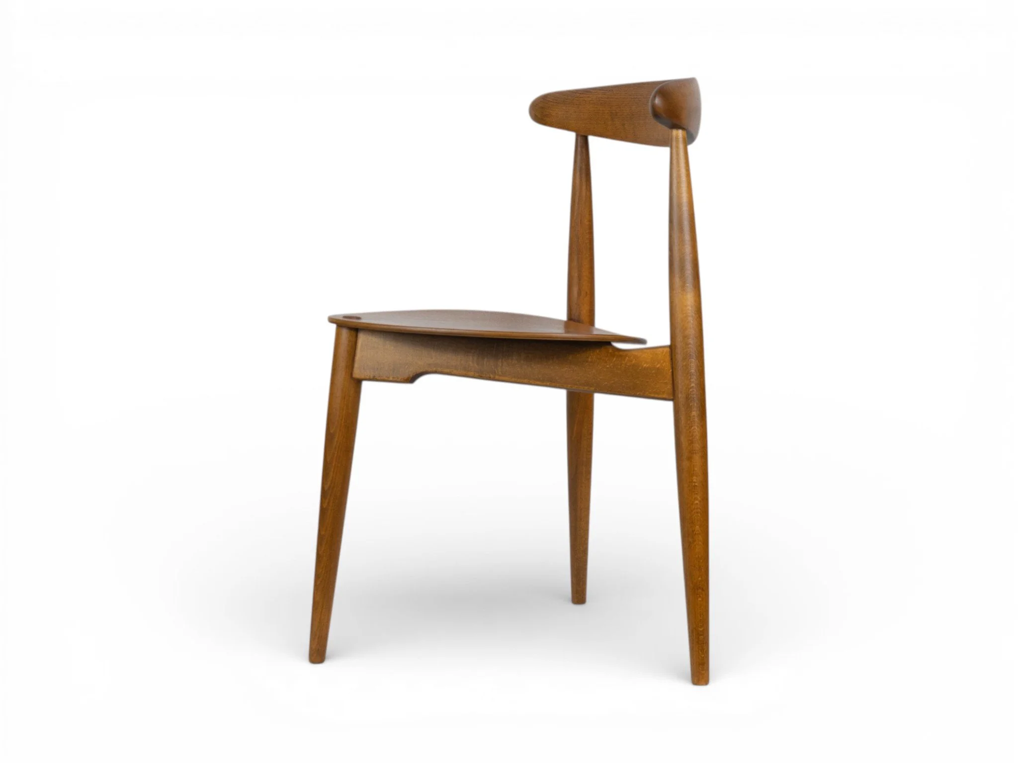 Hans Wegner Heart Chair_3.jpg