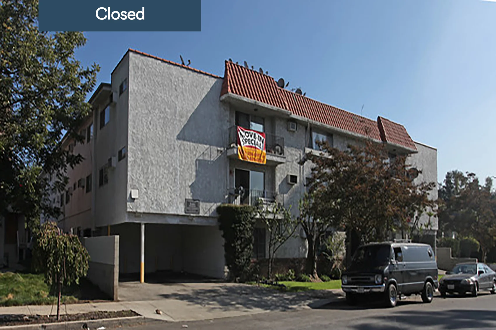 125-s-avenue-53-los-angeles-ca-building-photo copy.jpg