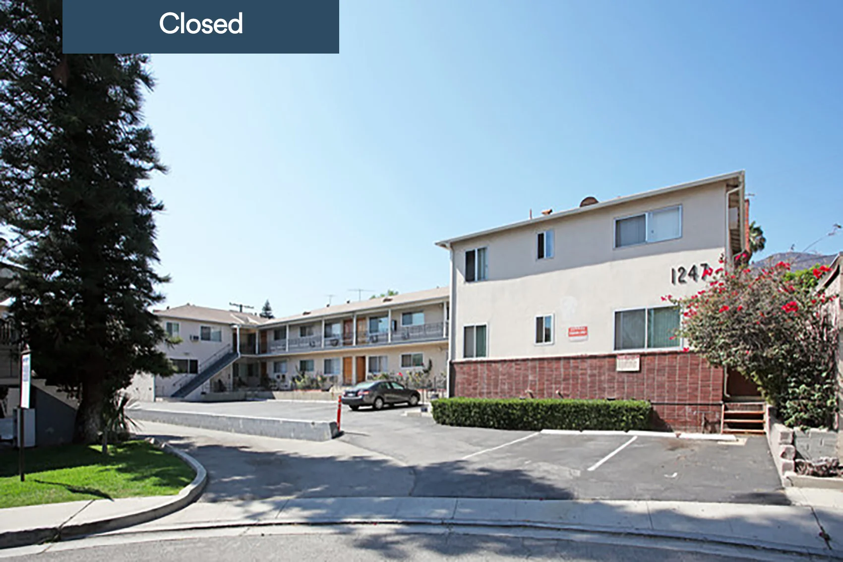1247 Viola Ave