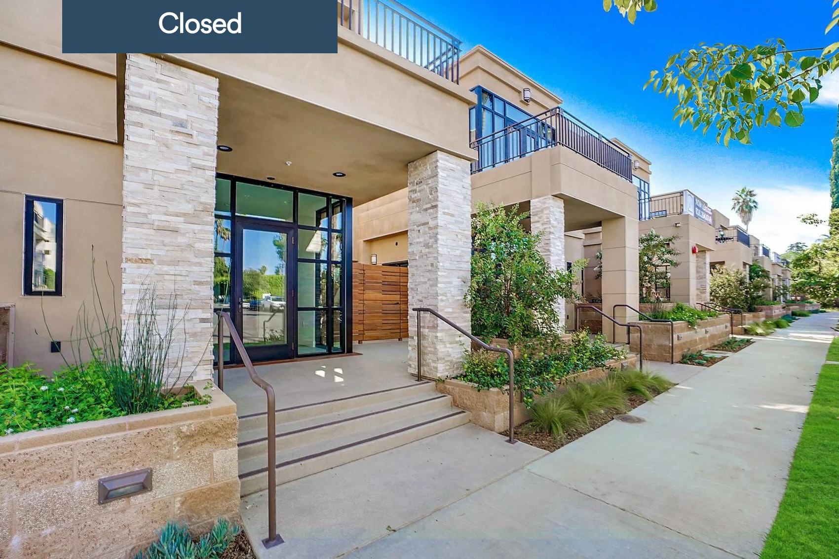 Village Walk Tarzana