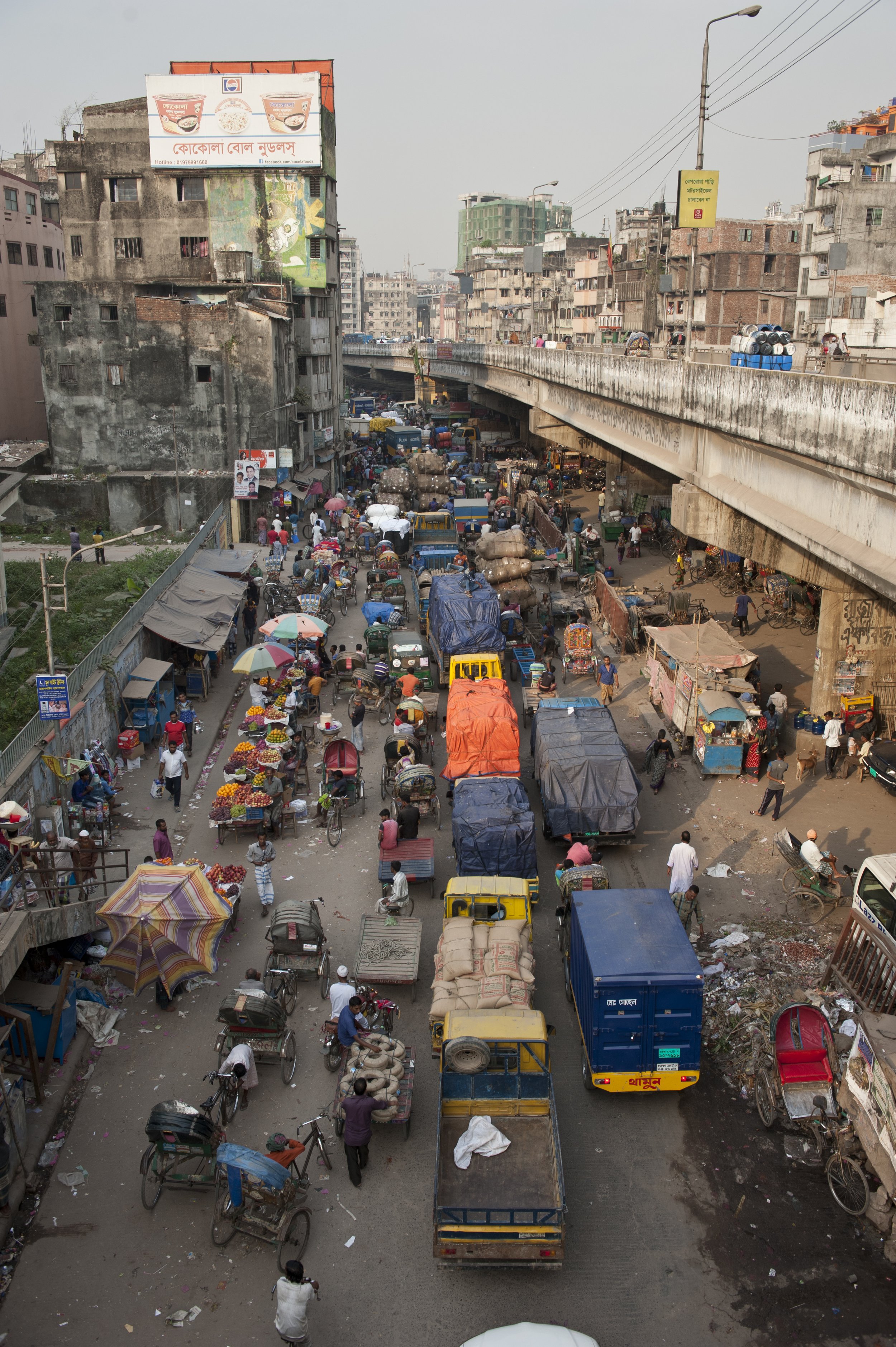 crowded street of Dhaka, Bangladesh in 2017