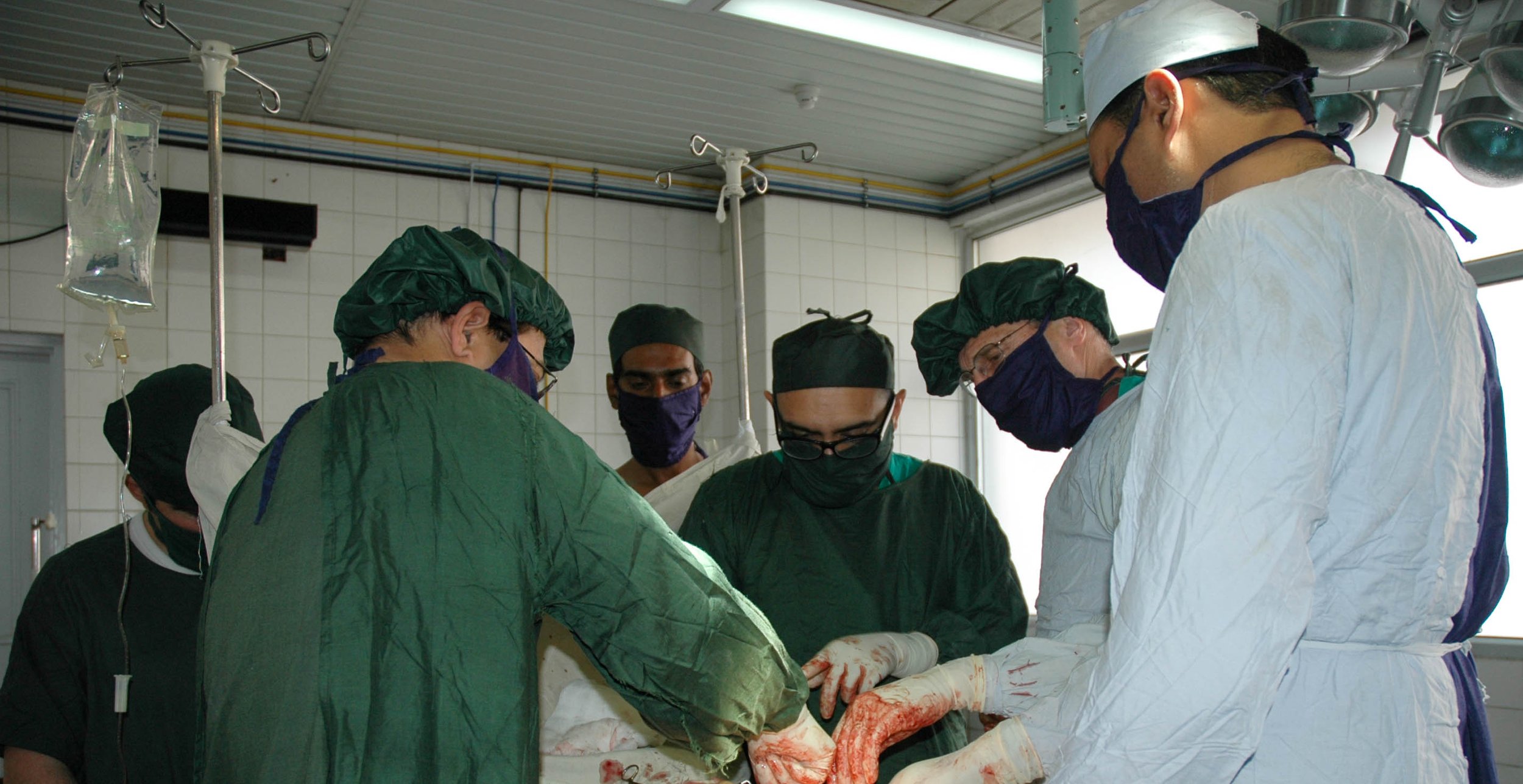 After the 2005 earthquake, SIGN Surgeons worked quickly to treat victims.