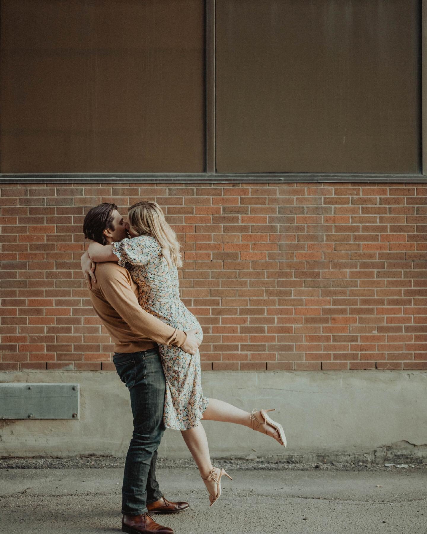Exactly 1 year until I get to marry my dream boy 😚🥂 couldn't come fast enough