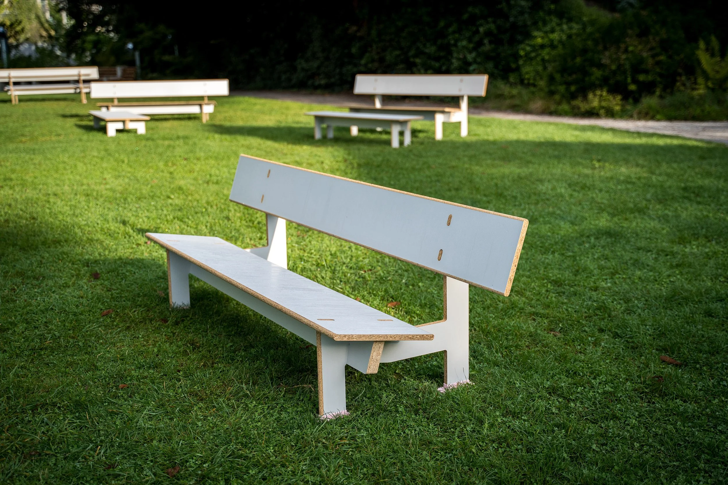 DBZ25_Stool Around the Park_Ebnoether_FotoAlexaWeiss4.jpg