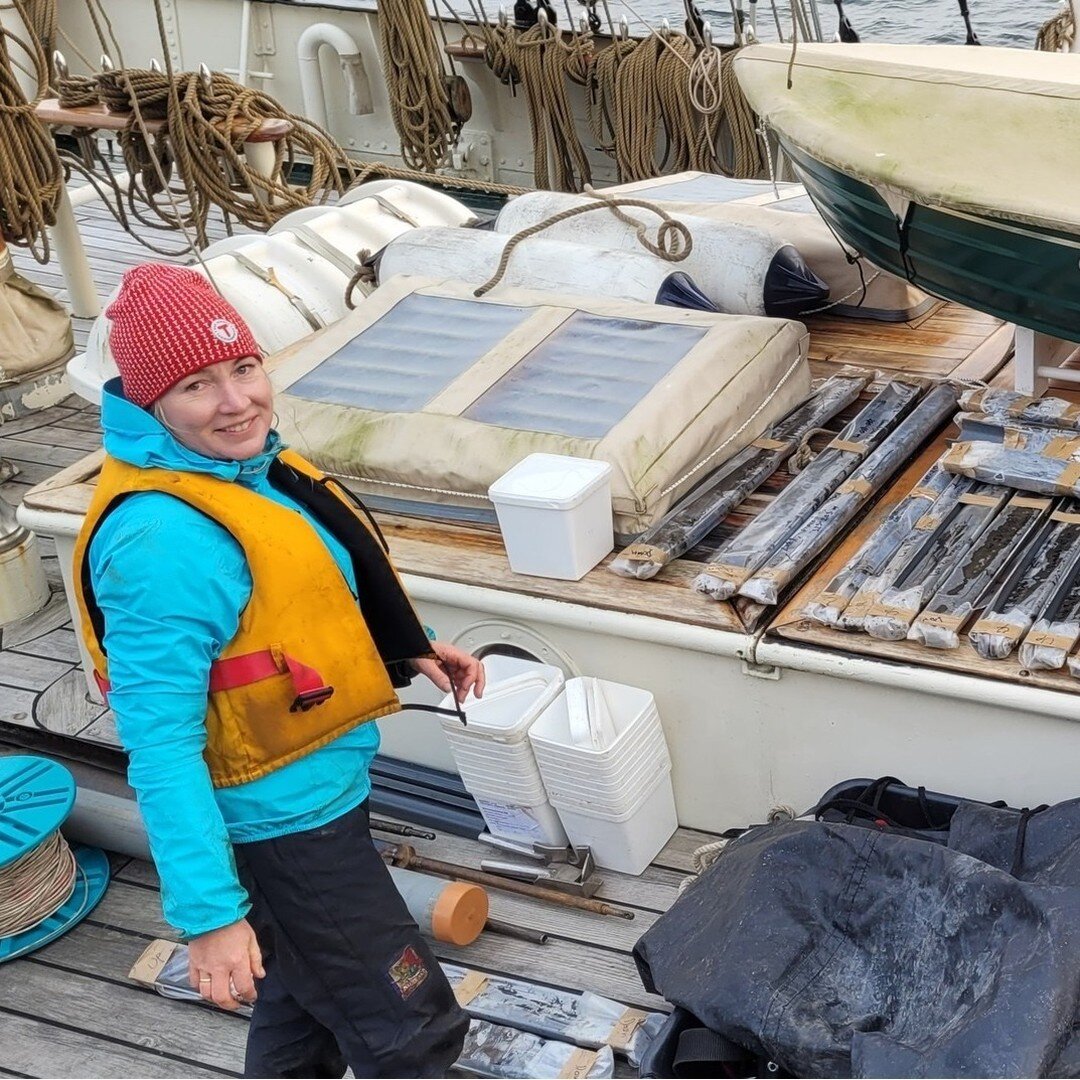 Plutselig var det fredag igjen. Da var det p&aring; tide &aring; pakke sammen og seile sin vei. 😃
Men etter den produktive uken kan vi si oss veldig forn&oslash;yd med resultatene. 👍
Avaldsnes - vi sees igjen snart! 😄 
#rikssamlingsjubileet2022 #s