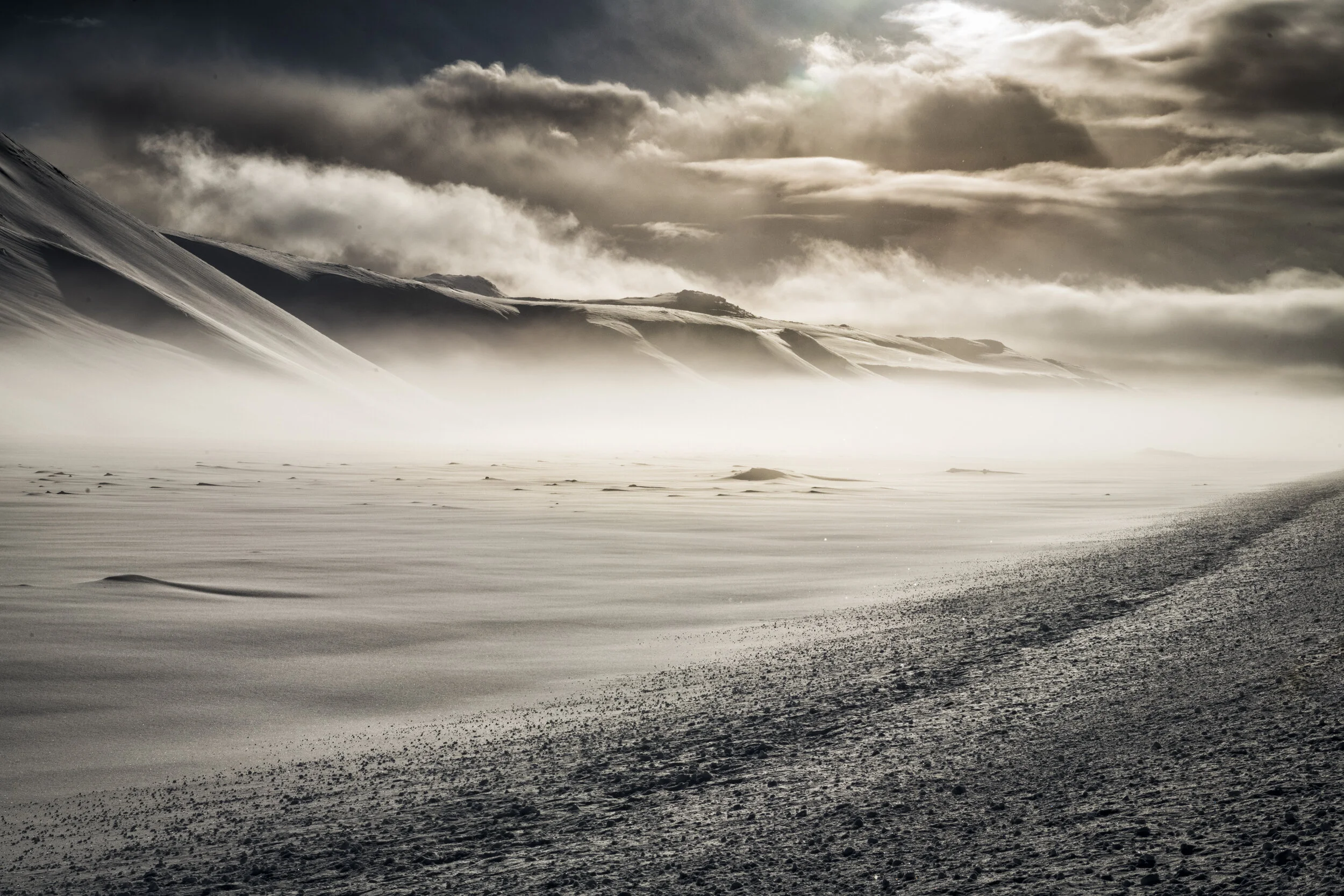 Always changing light in Iceland - Barbara Ebner-.jpg