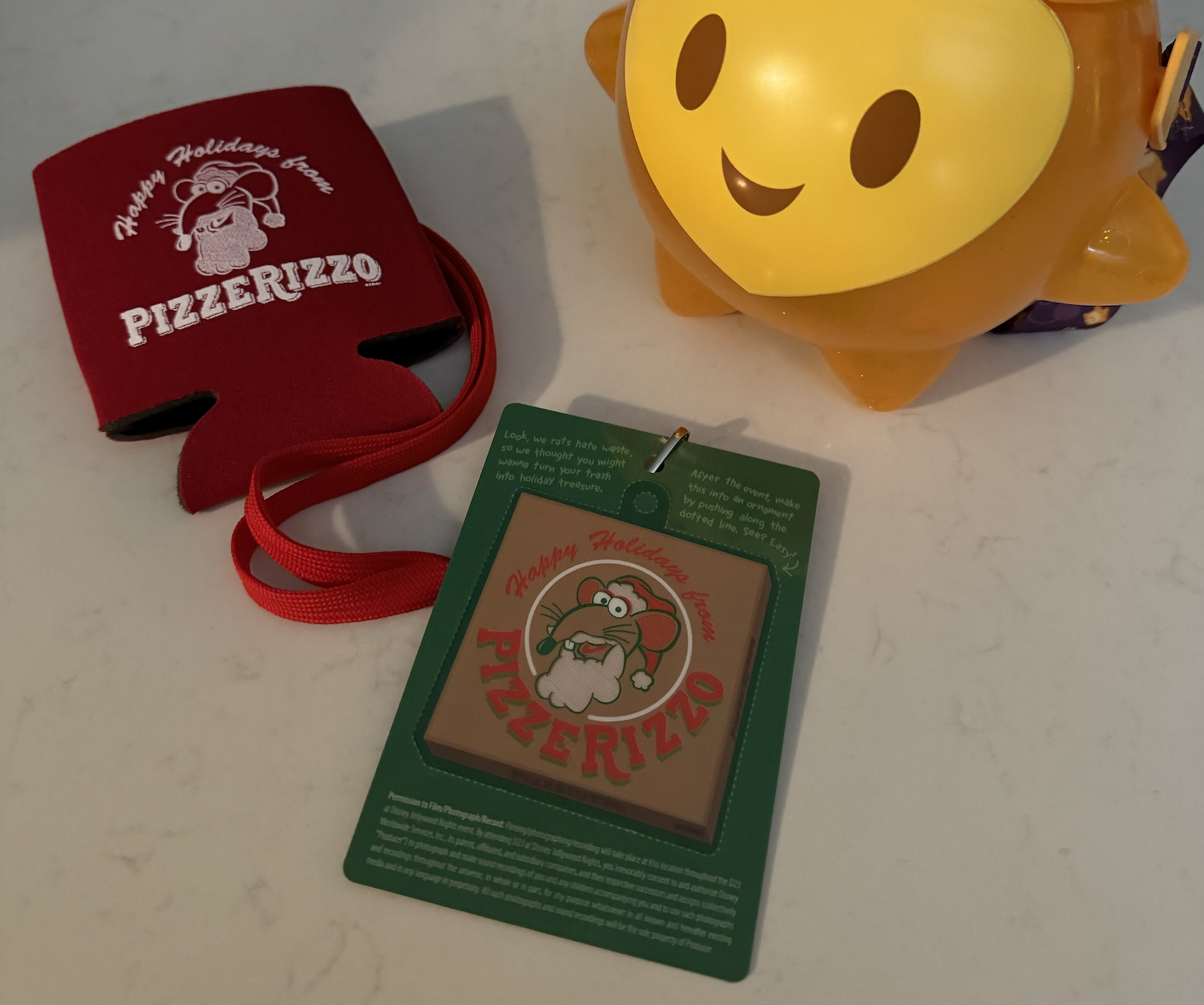 D23 Fa la la la Lounge Gifts