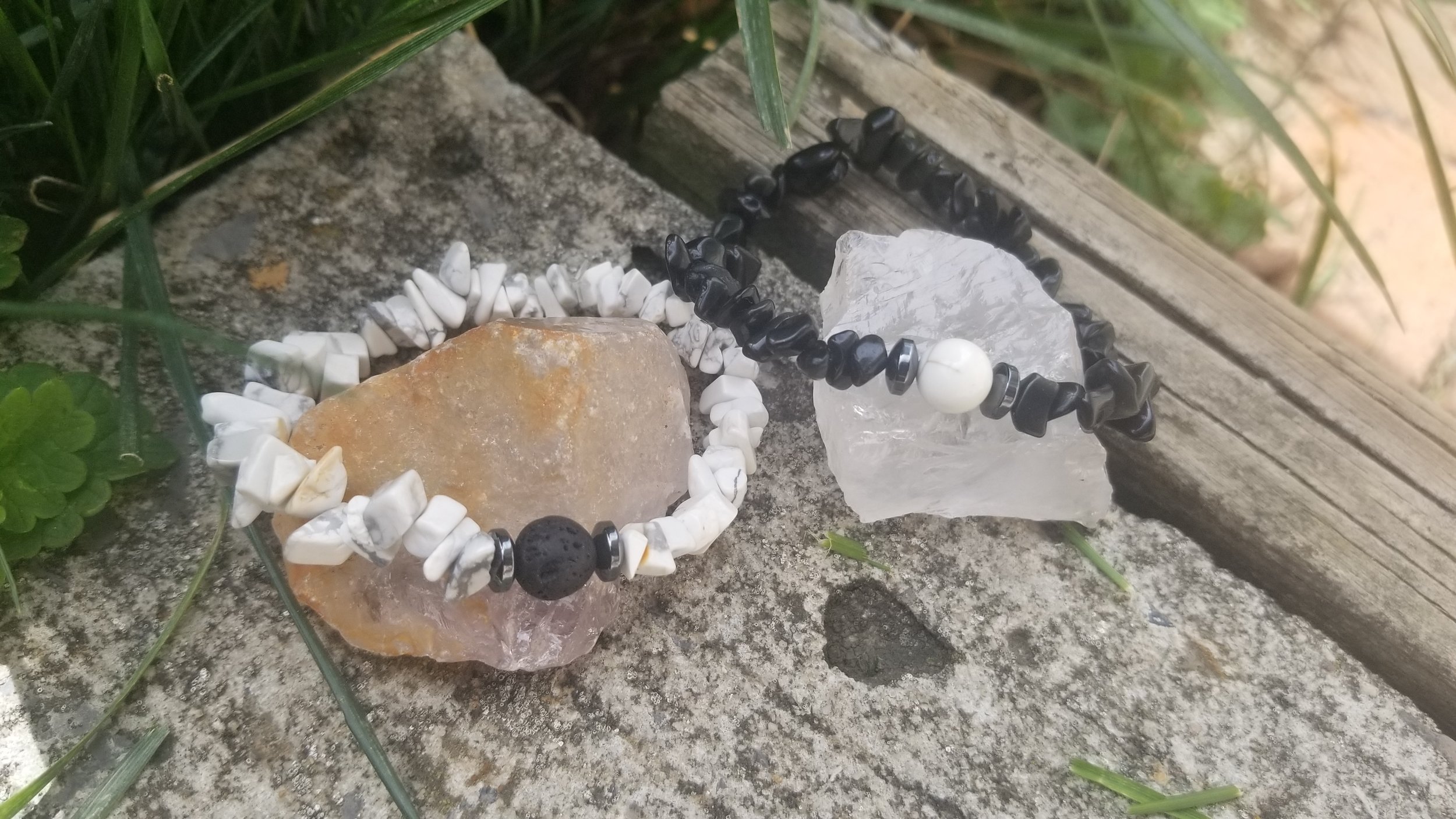 Connection Bracelet _ Black and White _ 20190424_141424.jpg