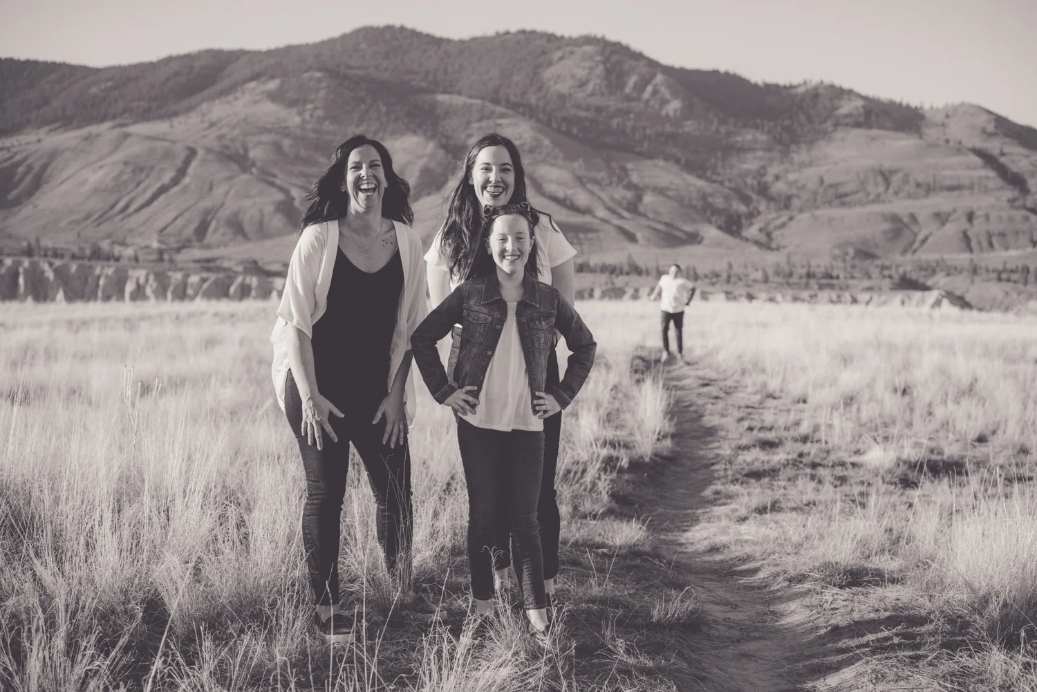 Motherhood-Portrait-Photography-Kamloops-41.jpg