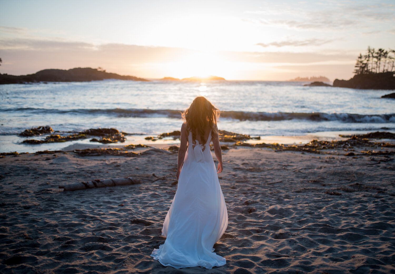 Ucluelet-Wya-Point-Wedding-Owen-Imaging-60.jpg