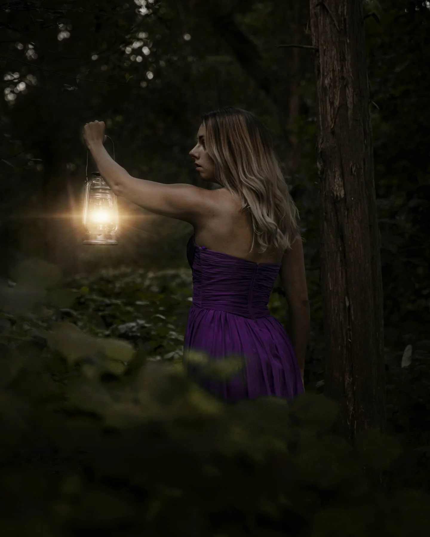 Searching for adventure 🕯
Model:@delmanks 
.
.
.
.
.
.
.
.
.
.
.
.
#dankvisionz #photography #photooftheday #justgoshoot #instagood #throughthelens #instaphoto #photographydaily #naturegram #portraitphotography #portraitmood #explorepage #pursuitofp