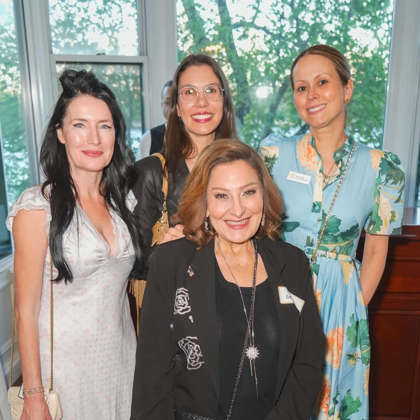 More photos from Gala 2026--a wonderful evening made possible by friends and supporters in the Sutton Place community 💐#suttonplace #suttonpark #nycparks 📸: John Sanderson with AnnieWatt