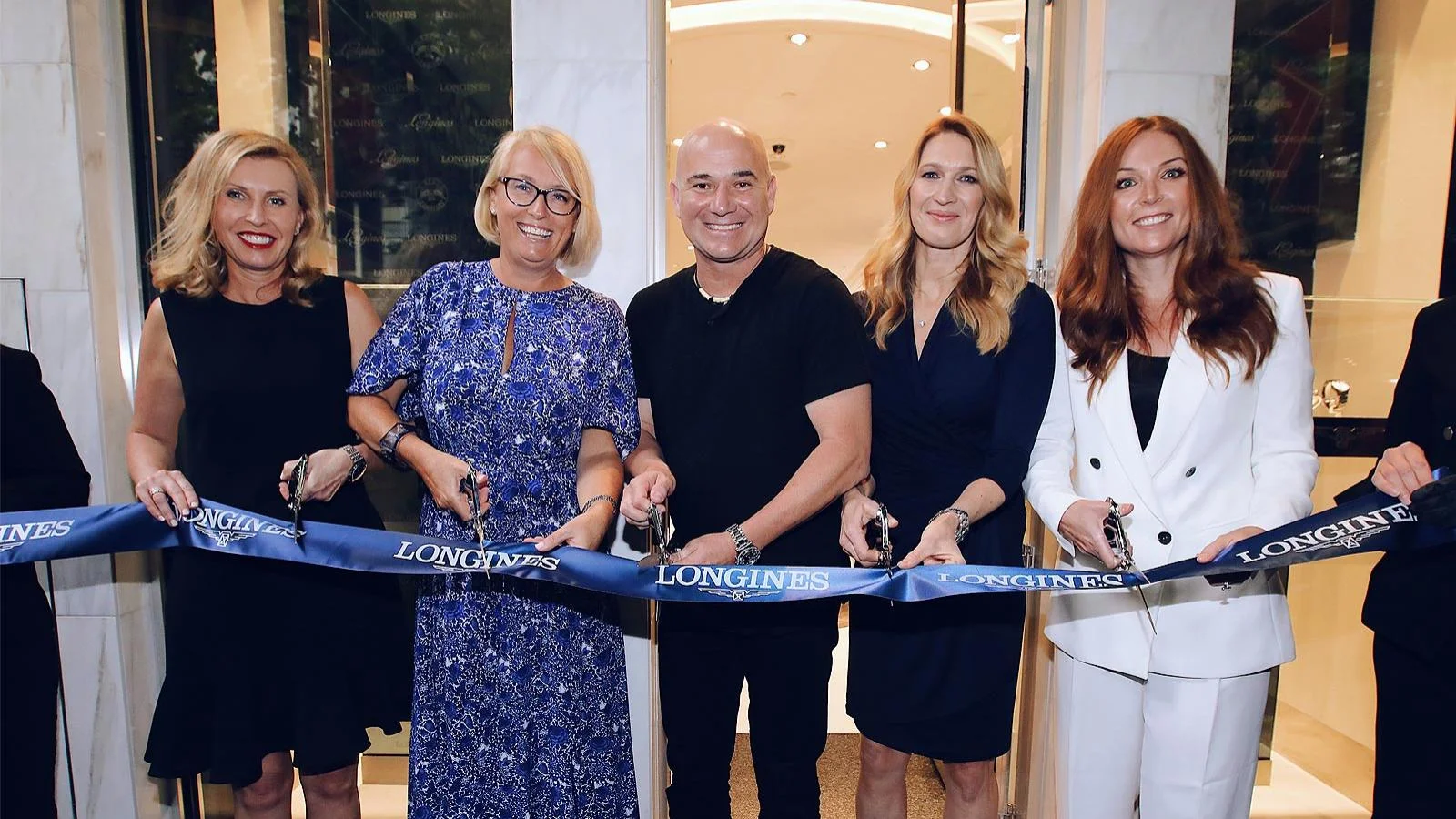 news-longines-ambassadors-of-elegance-stefanie-graf-and-andre-agassi-unveil-longines-first-melbourne-boutique-01-1600x900.jpg