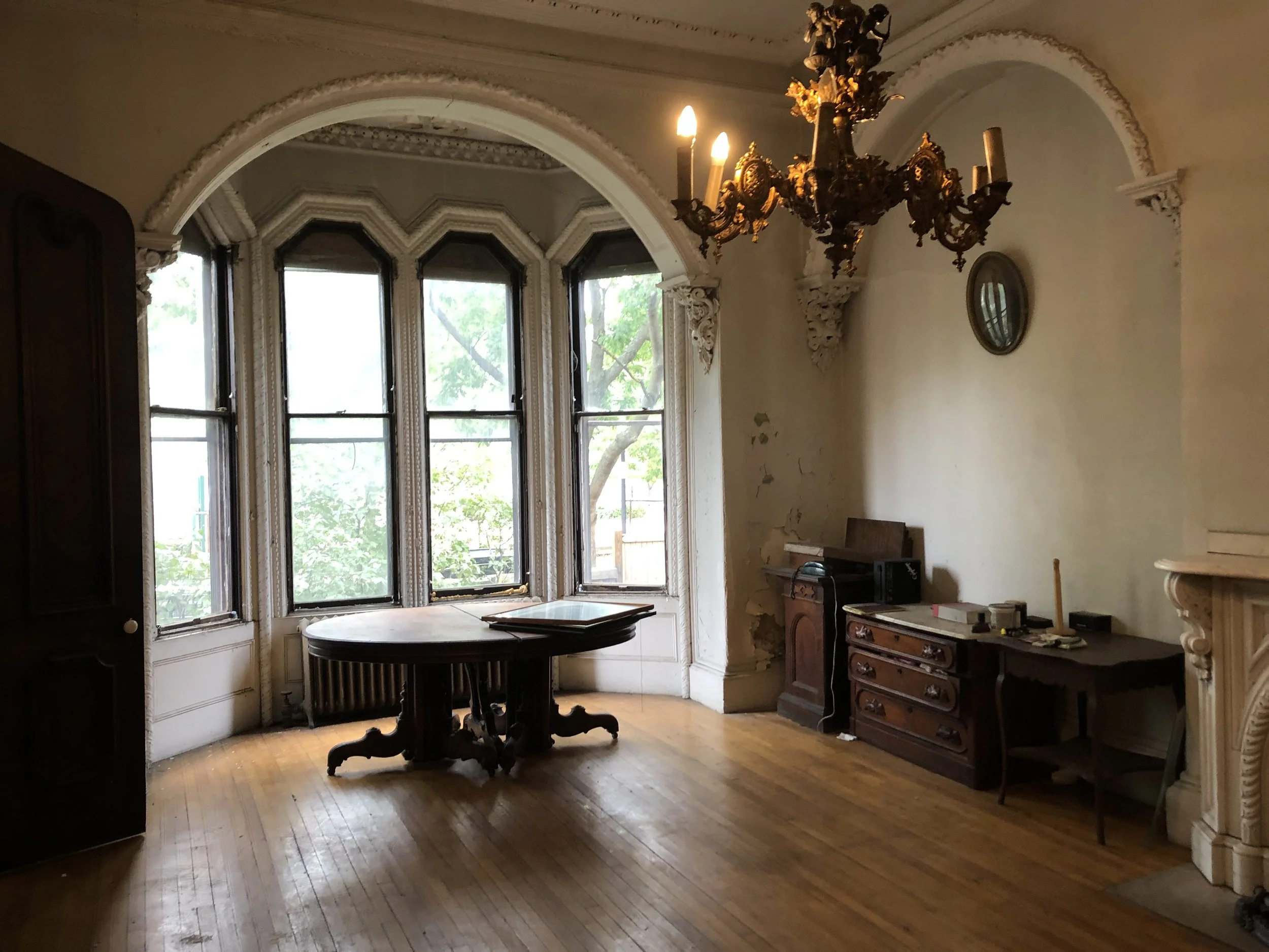 558 Massachusetts Ave. building interior