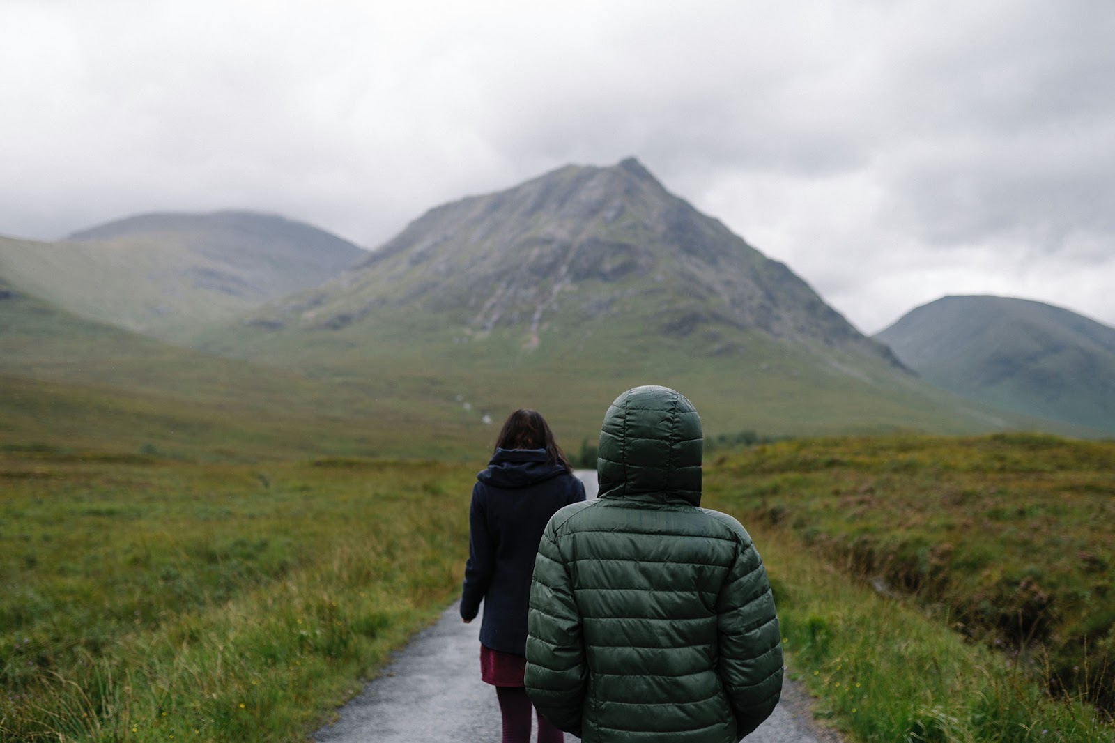Clothing essentials for hiking in our unpredictable friend: spring weather