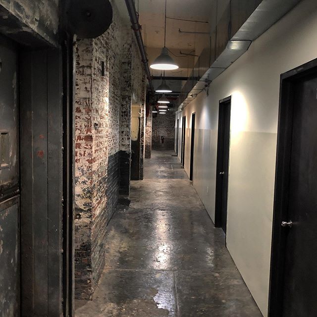 Nothing like stone walls to bring the New York Aesthetic to life! Come find your open studio at CO-✨ &bull;
&bull;
&bull;

#CO #coworkingridgewood #community #openstudio #ridgewoodqueens #bushridge #roaming