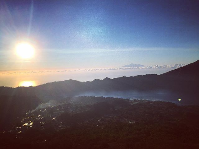 Balinese sunrise from the top of a volcano &mdash;&mdash;&mdash;&mdash;&mdash;&mdash;&mdash;&mdash;&mdash;&mdash;&mdash;&mdash;&mdash;&mdash;&mdash;&mdash;&mdash;&mdash;&mdash; #bali #indonesia #travel #world #sunrise #volcano #mountain #mountbatur #