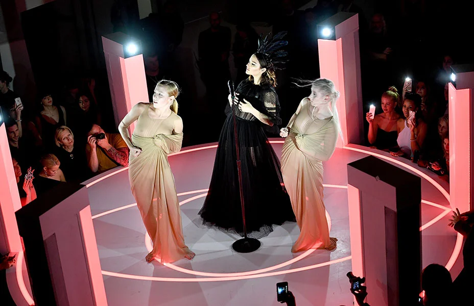 2016_guggenheim_international_pre-party_-_embed_-_2016.jpg