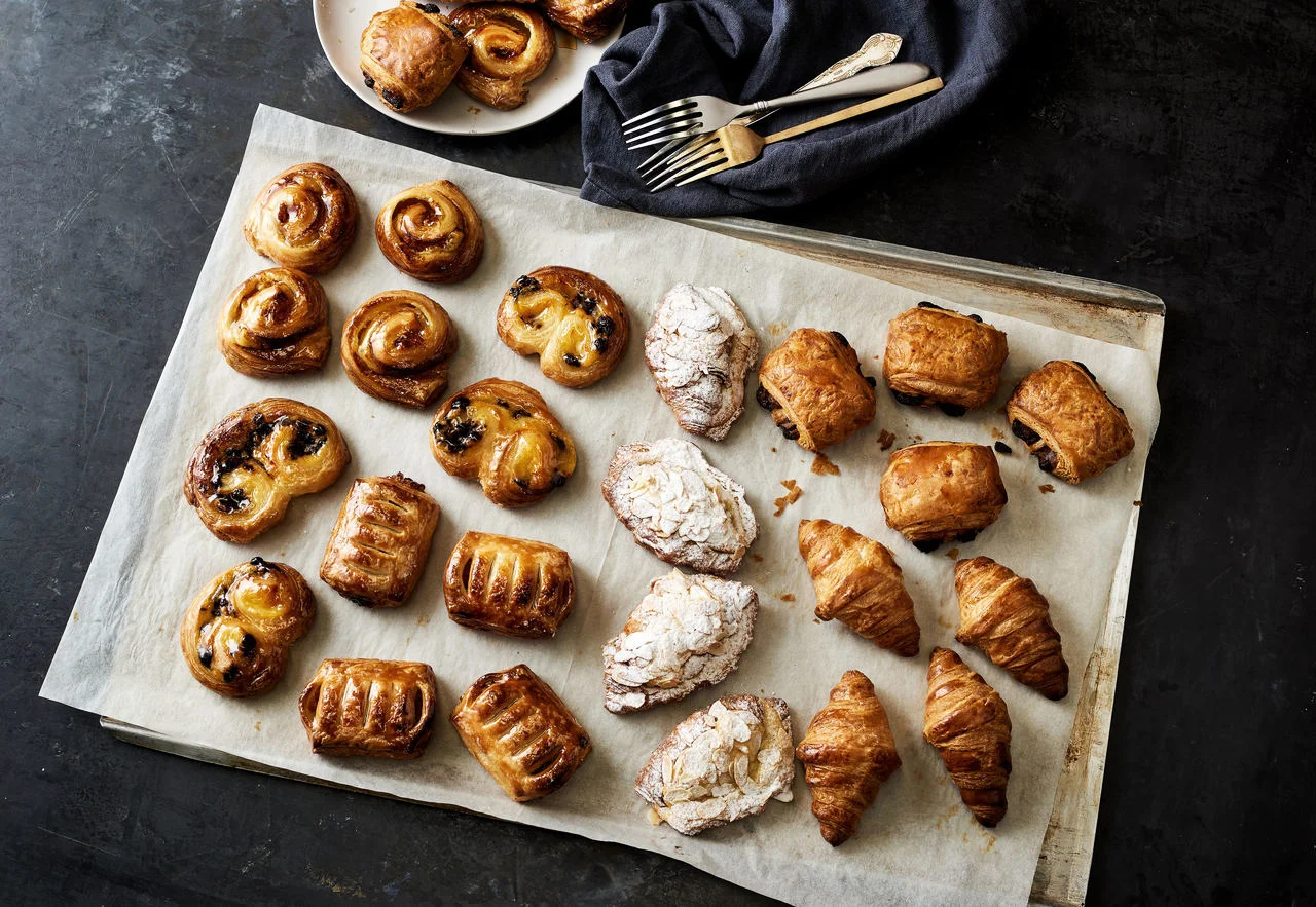 Mini_Pastries_Group__53559.1510112606.jpg