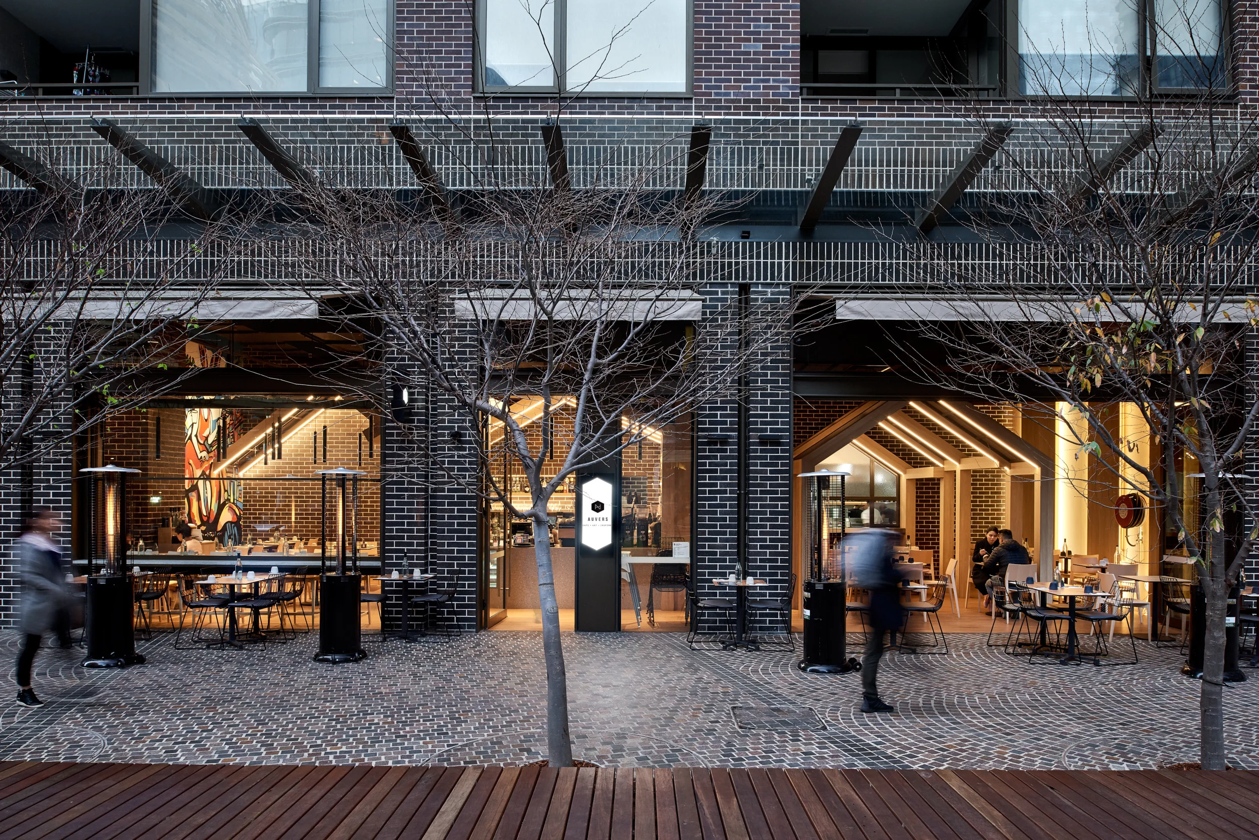 AuversDarlingSq-16-lowres.jpg