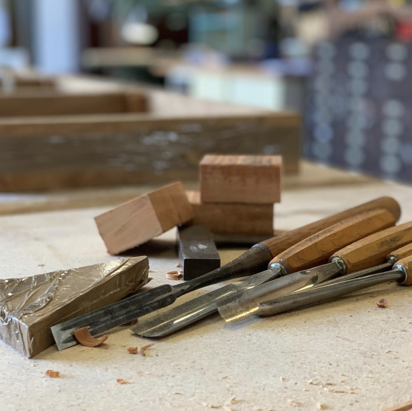 Furniture Restoration Tools: Essential Gear for Flawless Repairs