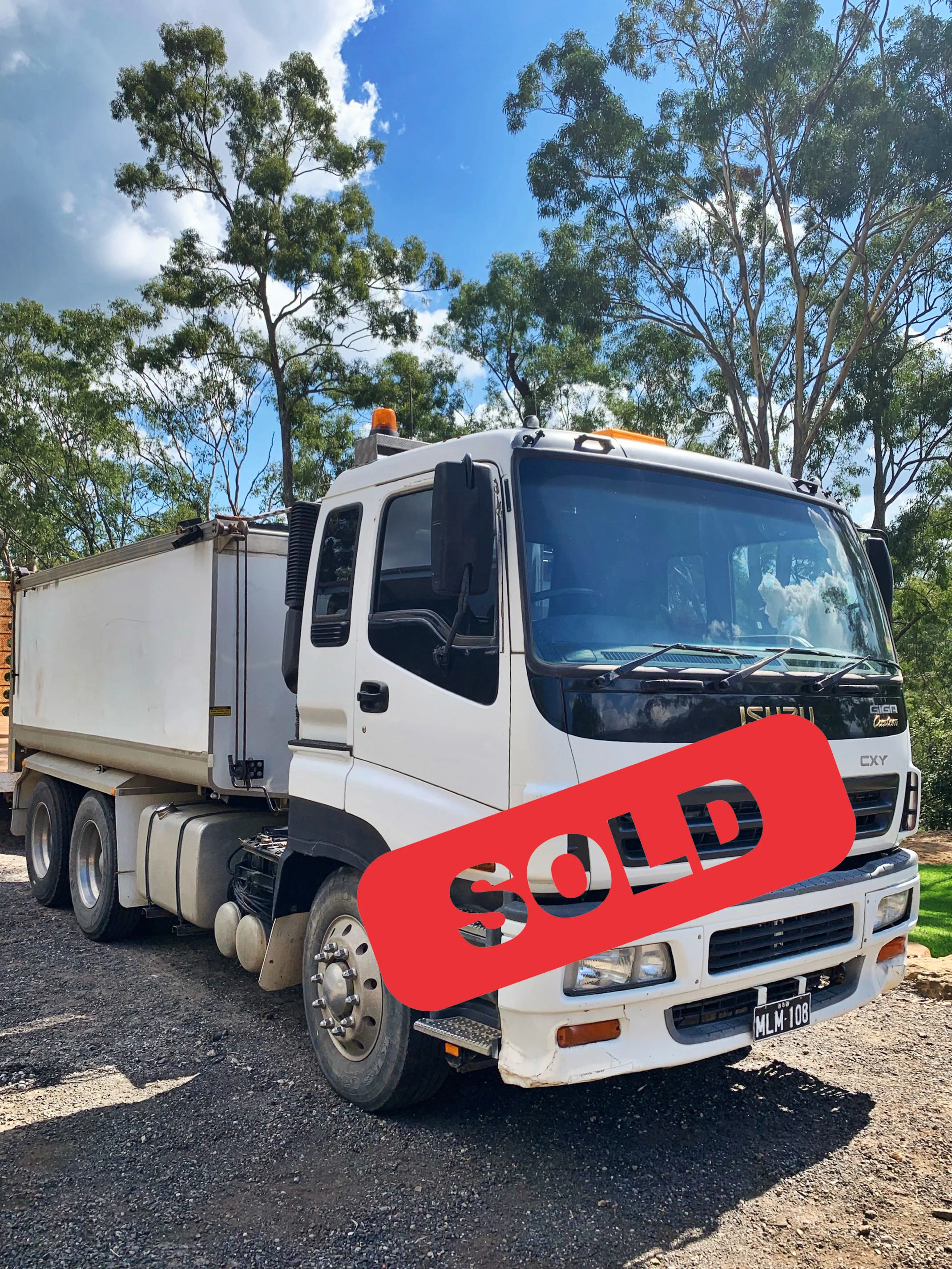 2004 Isuzu CXY Giga