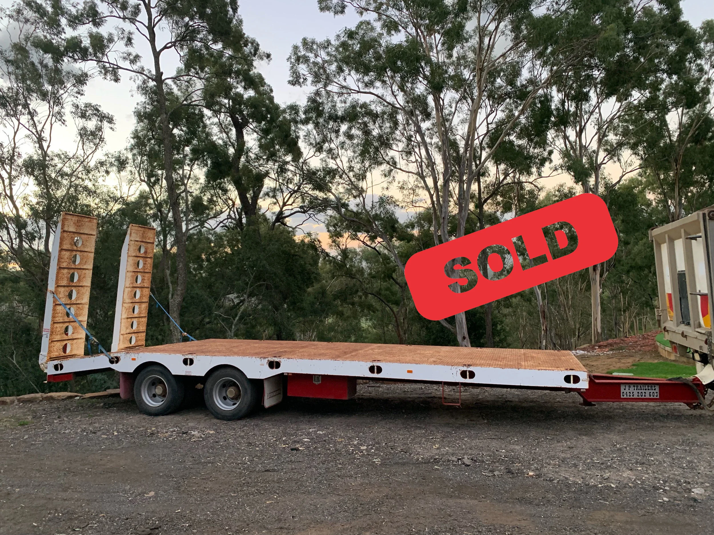 2011 Tandem Axle Plant Trailer