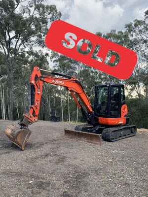 2016 Kubota U55-4 excavator Tilting dozer blade and tilting mud bucket!!! FOR SALE