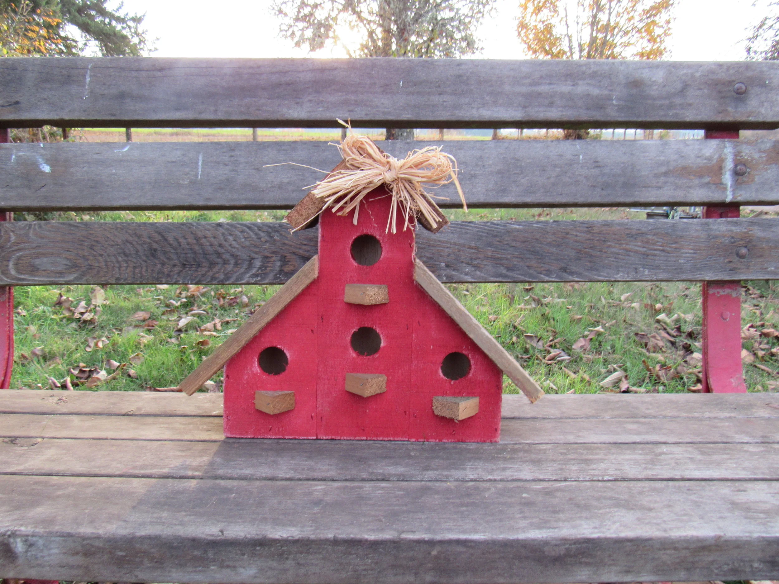 Small Barn Birdhouse