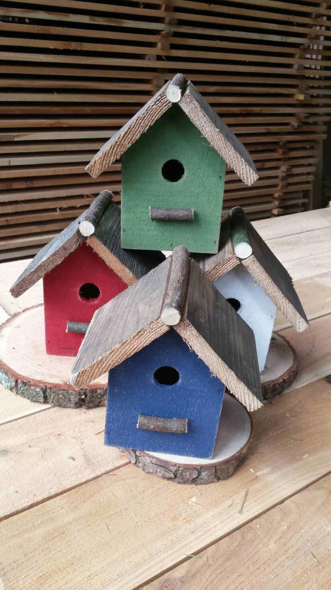 Single Birdhouse with Log Perch
