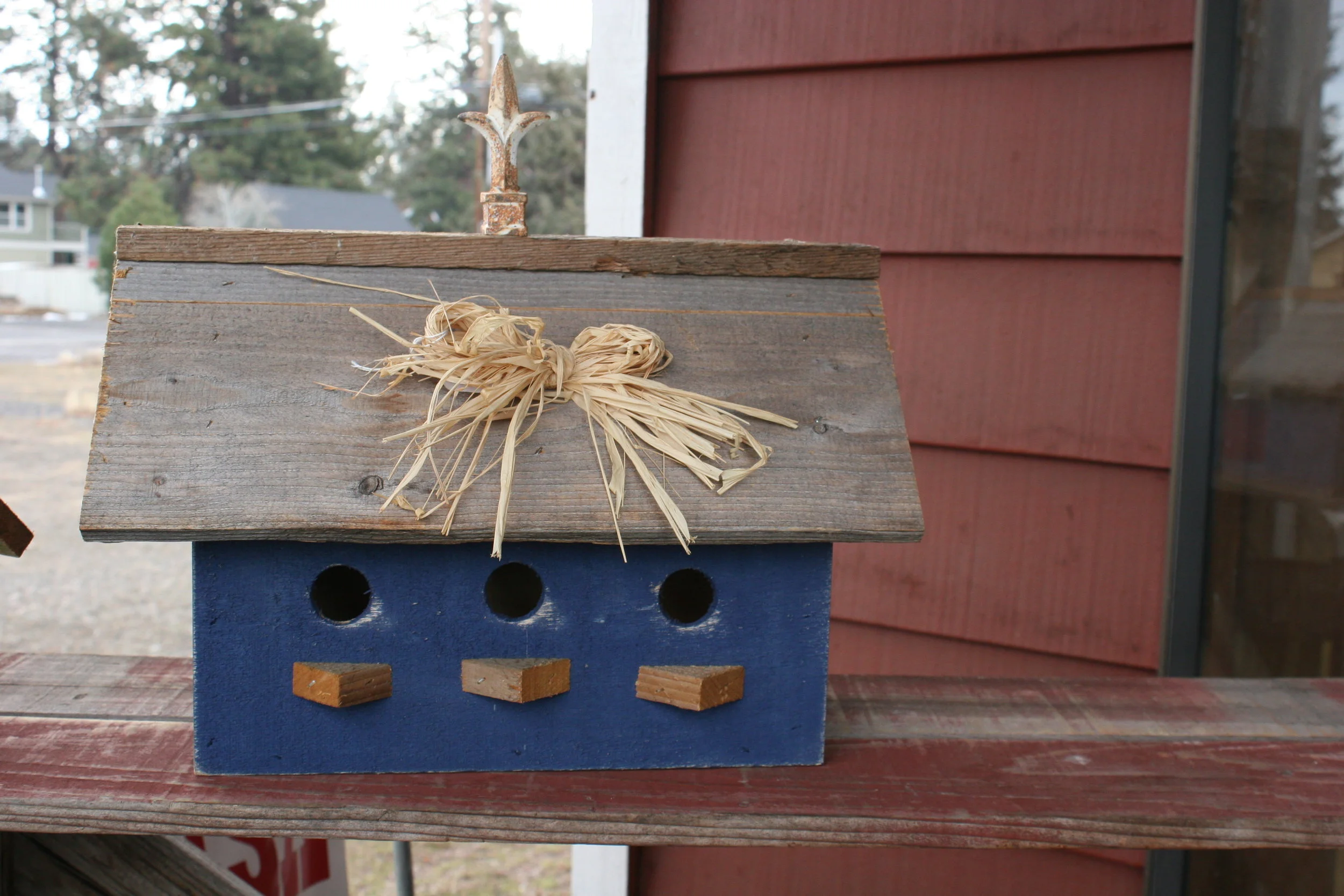 Large Barn Birdhouse