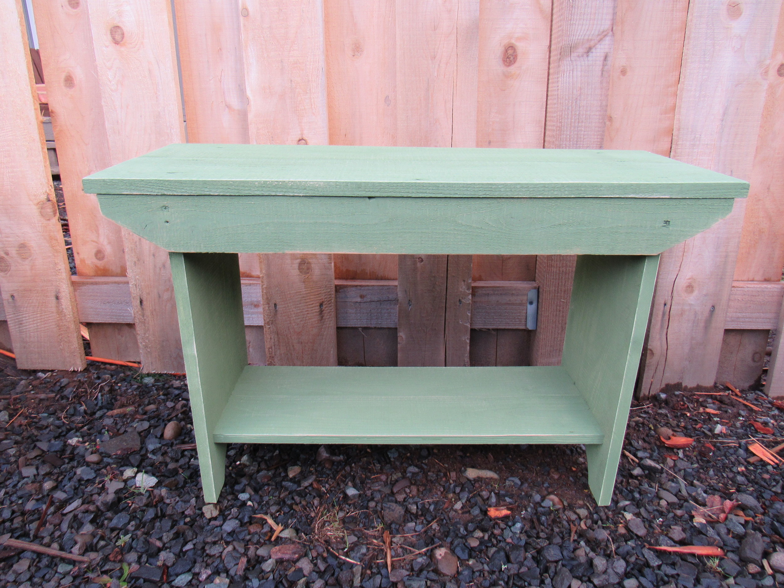 green bench straight on.JPG